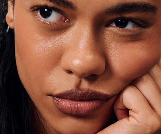 Rhode: peptide lip shape