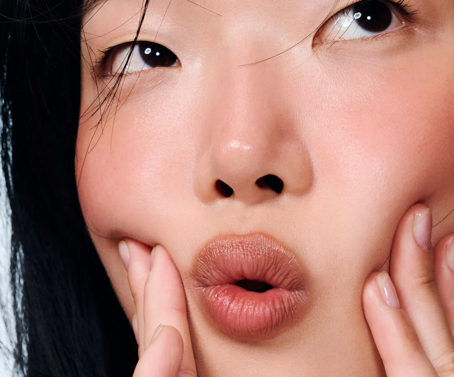 Rhode: peptide lip shape